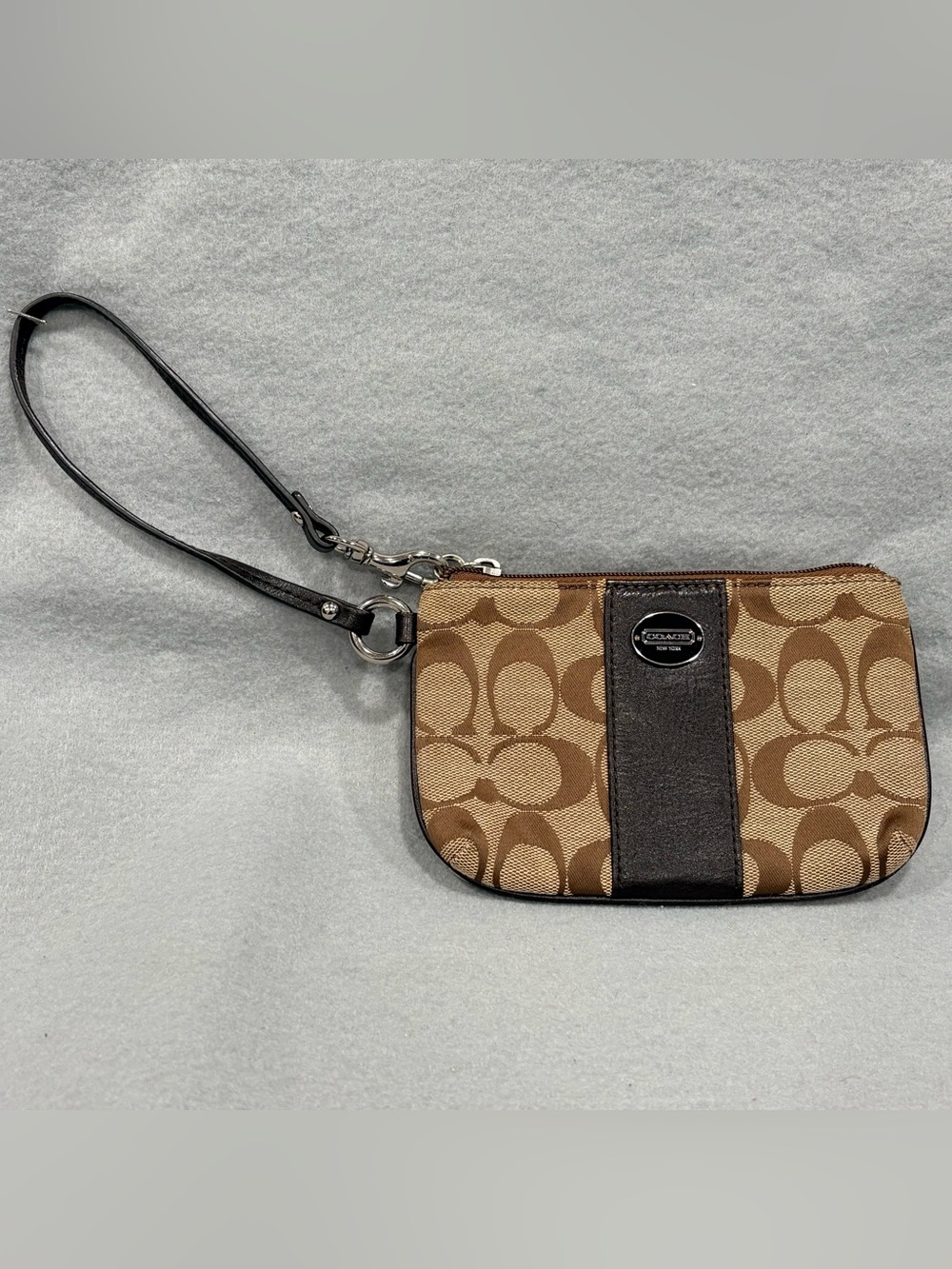 Coach Corner Zip Small Wristlet In Signature C Canvas - Dark Brown/Tan